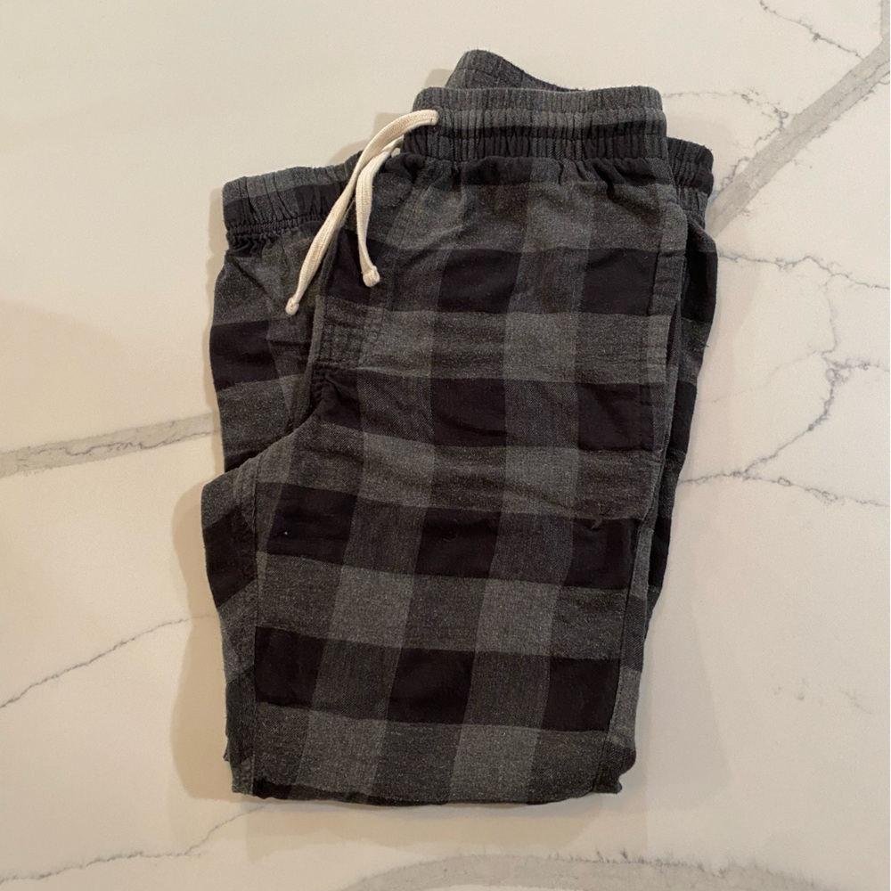American Eagle Grey/Black Flannel Pajama Pants